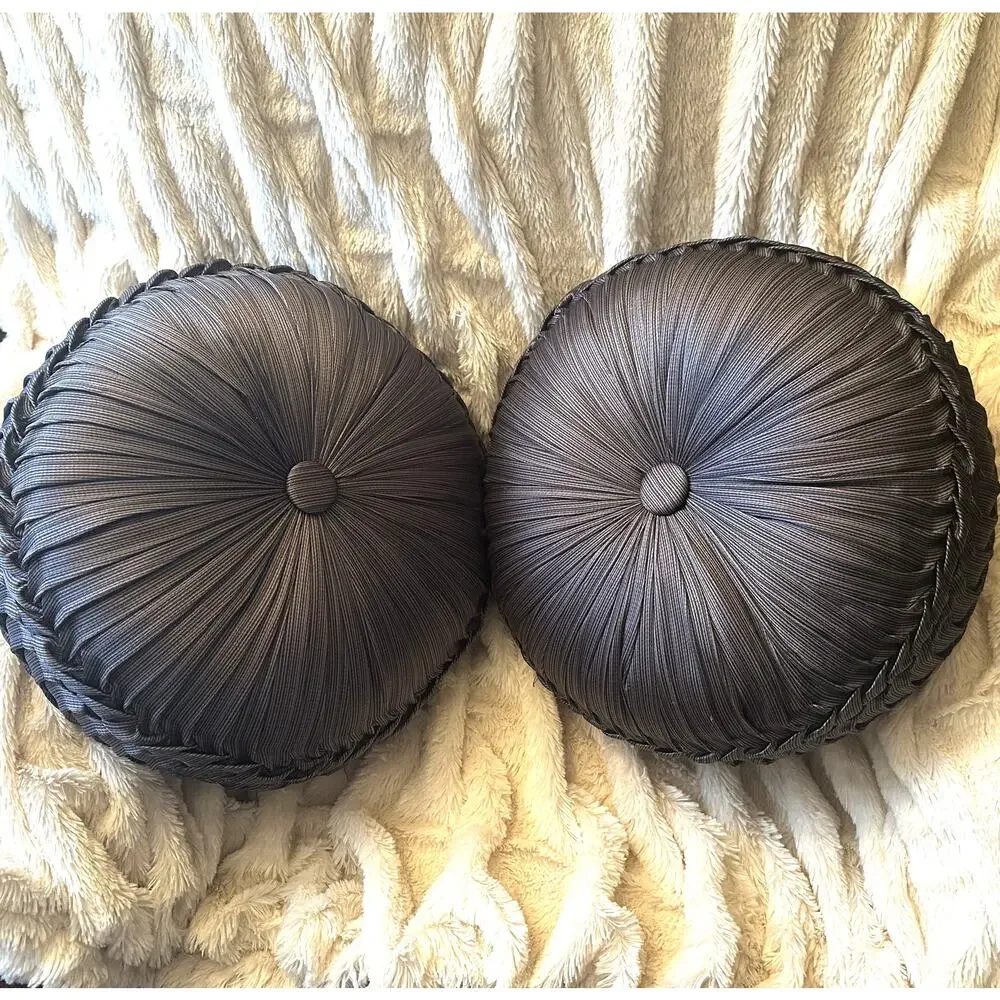 J. Queen New York Bohemia 2 Round Tufted 15
